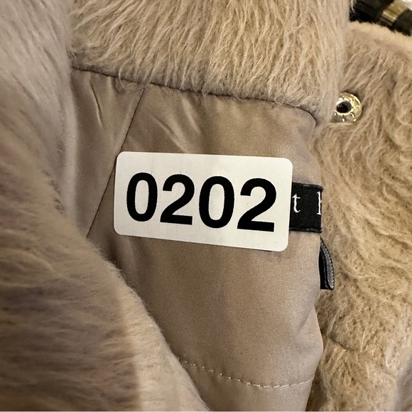 Theory Visterna Faux Fur Virgin Wool Plush Vest Snap/Zip Jacket Womens Size M - Picture 9 of 9